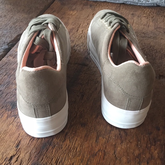 Qupid khaki green suede embroidered sneakers - Picture 3 of 7